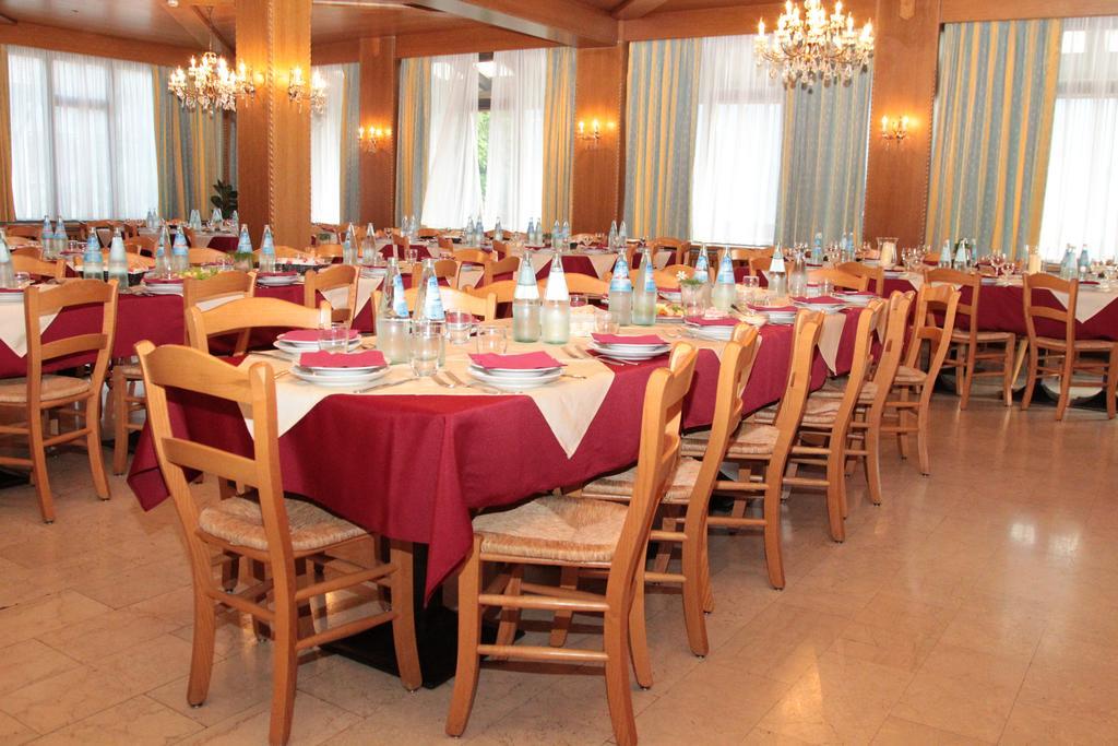 Park Hotel Miramonti Фолгария Екстериор снимка