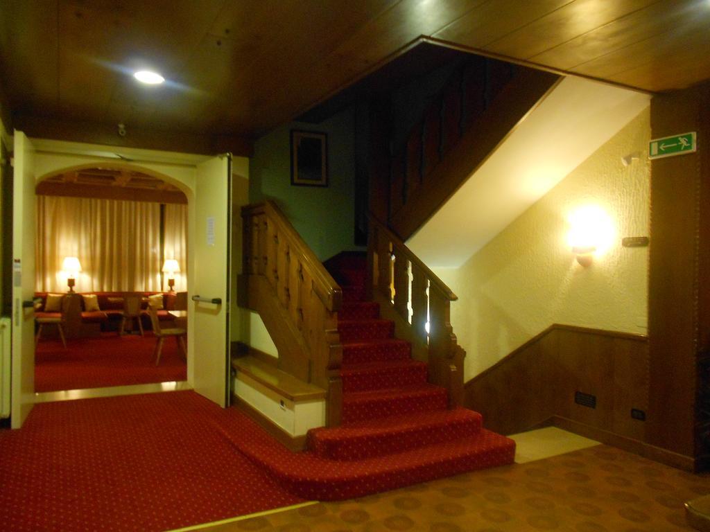 Park Hotel Miramonti Фолгария Екстериор снимка