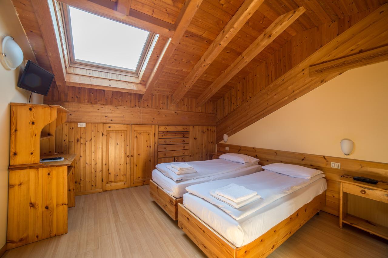 Park Hotel Miramonti Фолгария Екстериор снимка