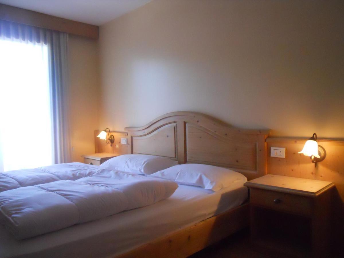 Park Hotel Miramonti Фолгария Стая снимка